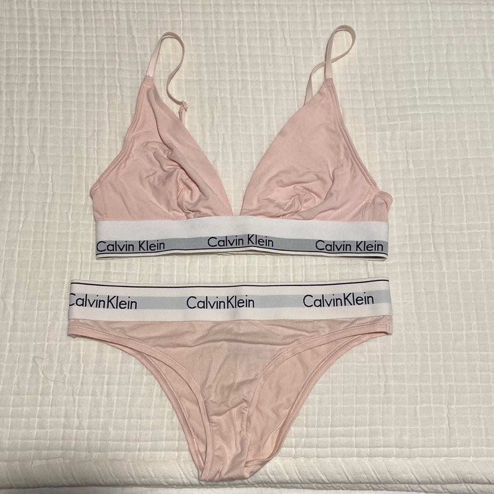 Calvin Klein intimates set